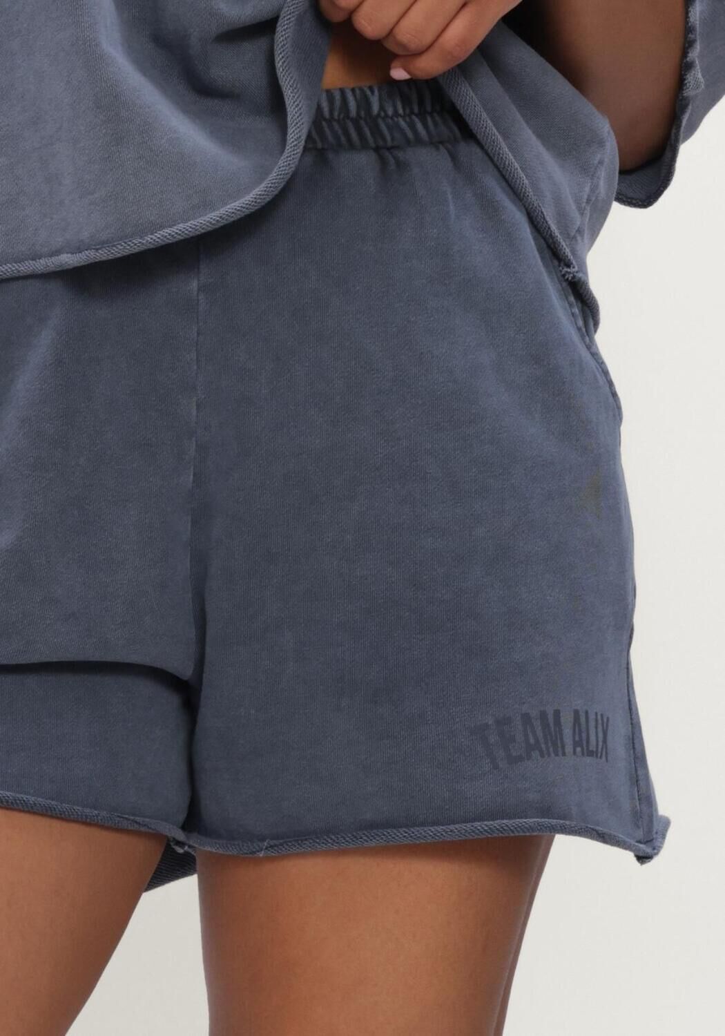 Blauwe ALIX THE LABEL Broeken/jumpsuits LADIES KNITTED TEAM ALIX SWEAT SHORTS - large