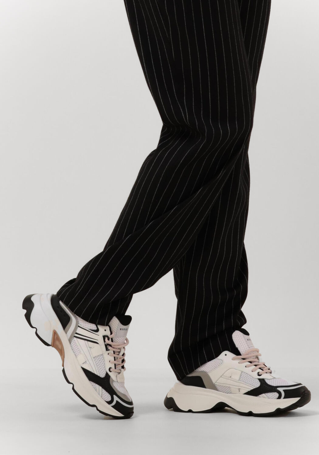 NUBIKK Baskets basses ROSS NOMAD en blanc - large