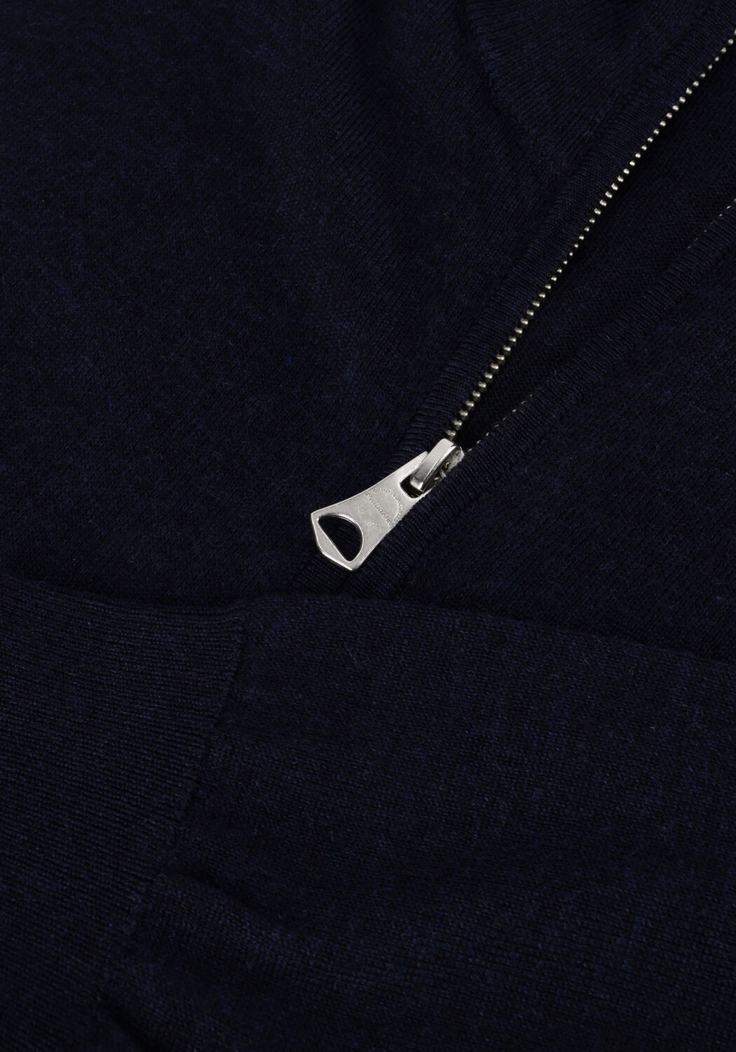 Donkerblauwe MATINIQUE Vest MAMASON - large