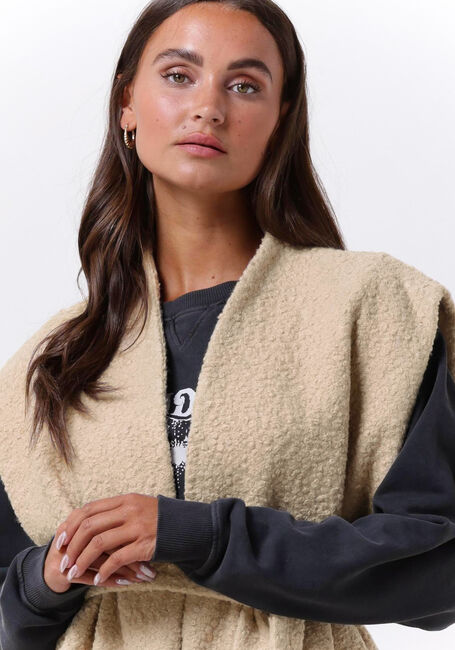 CIRCLE OF TRUST Gilet NYSSA GILET en beige - large