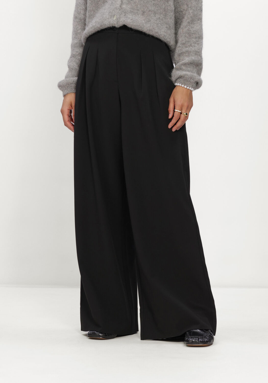 FIVEUNITS Pantalon large KAREN en noir - large