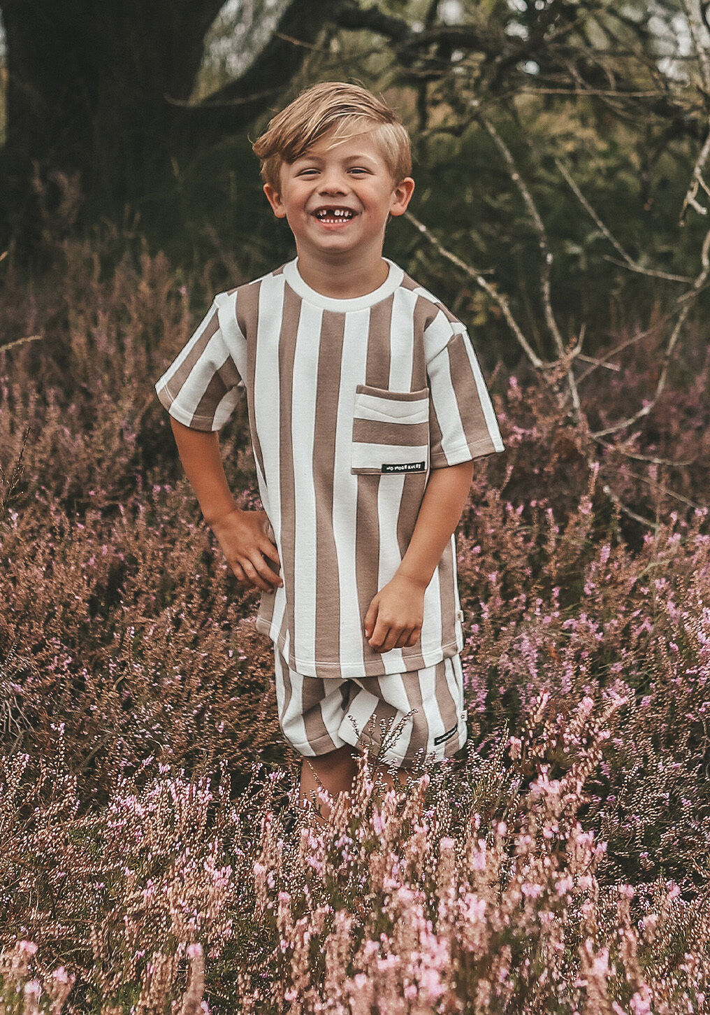 YOUR WISHES Pantalon courte BOLD STRIPES RELAXED SHORTS en blanc - large