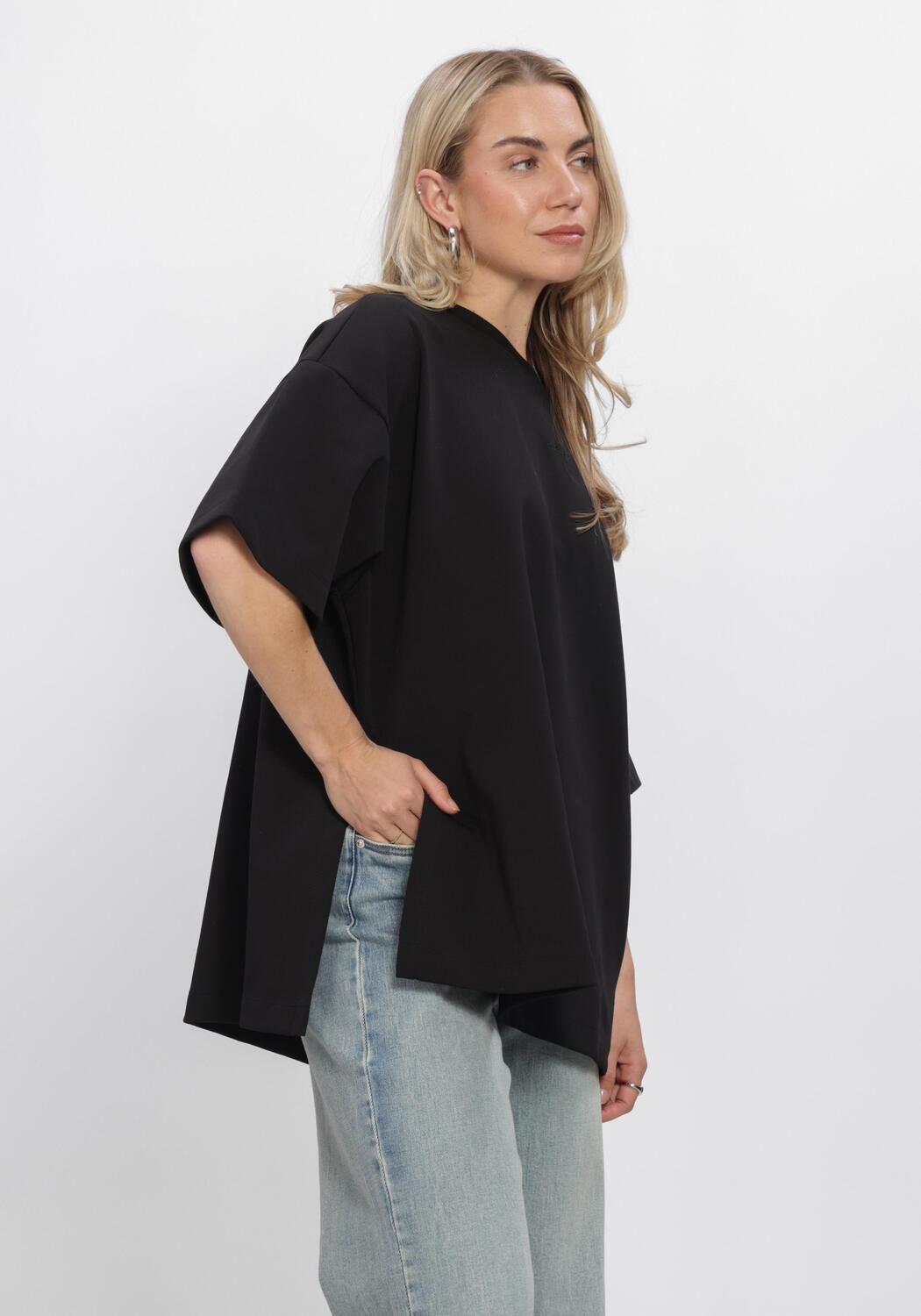 GESTUZ GZAMINE TEE Hauts & T-shirts en noir - large