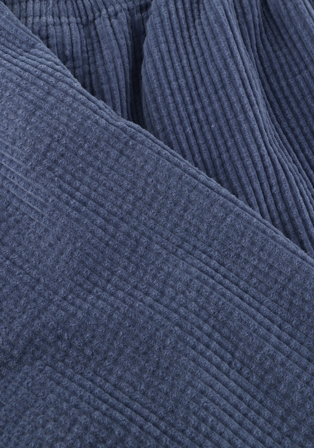 AMERICAN VINTAGE Pantalon courte PADOW en bleu - large