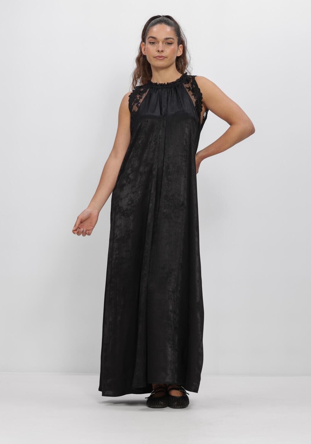 SUMMUM DRESS SATIN Robes en noir - large