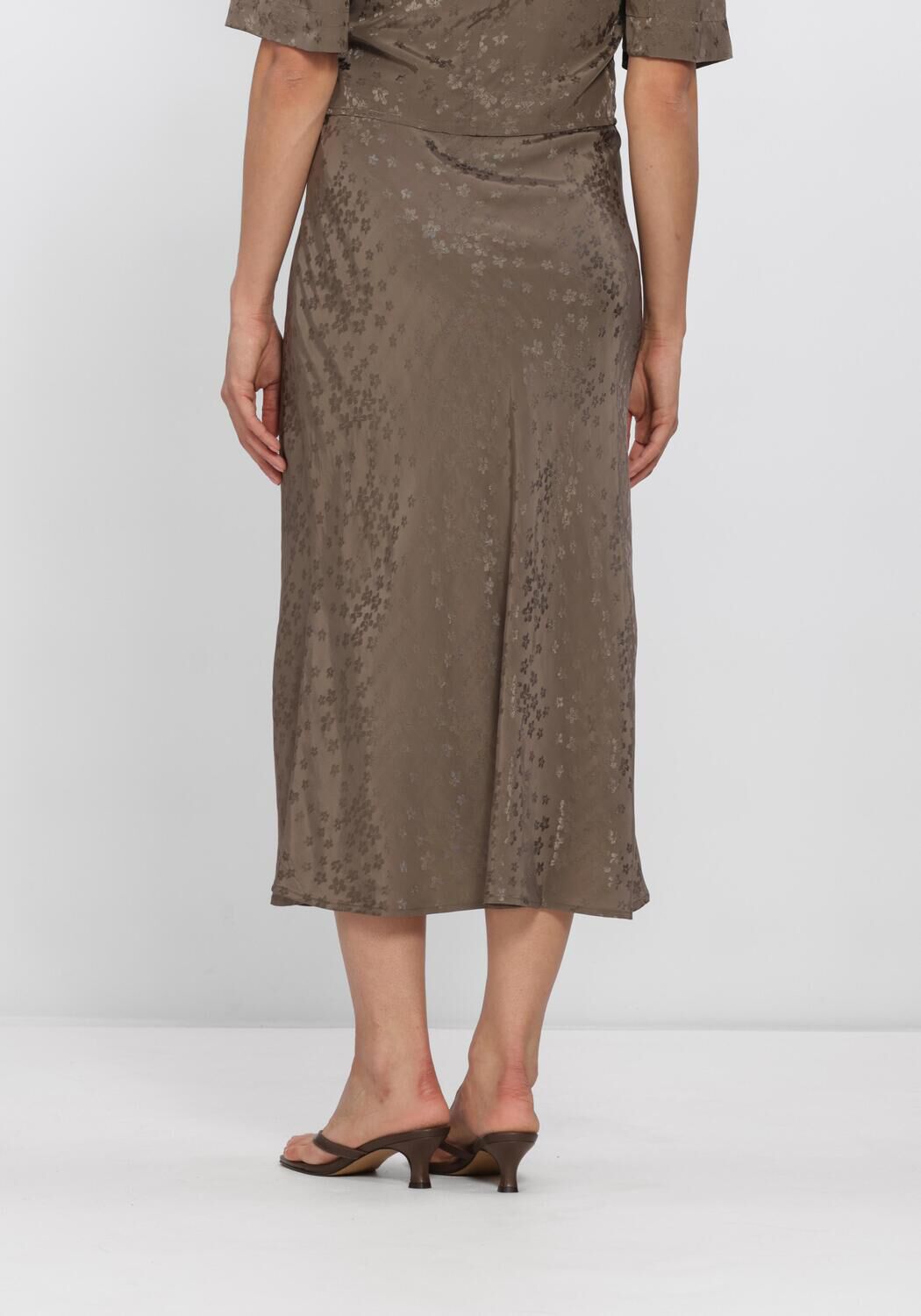OBJECT Jupe midi OBJBELA HW MAXI SKIRT en beige - large