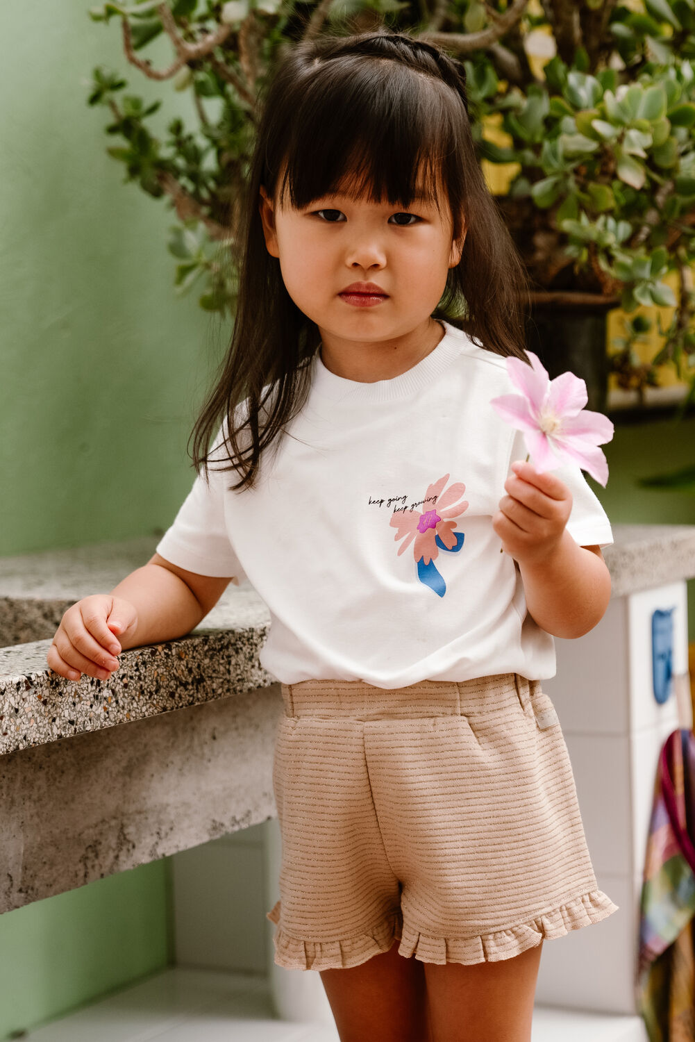 DAILY7 T-shirt T-SHIRT FLOWER ARTWORK en blanc - large