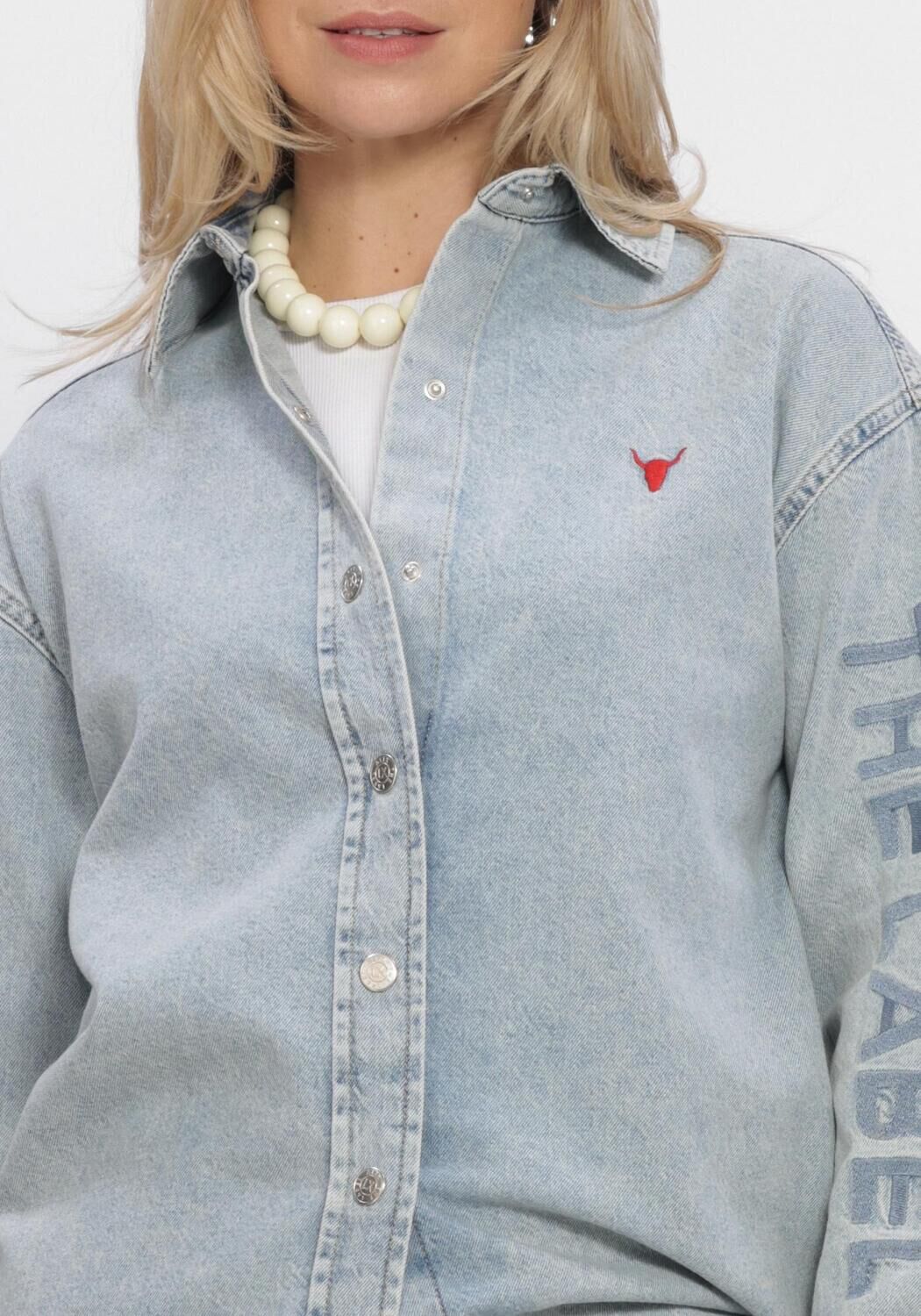 Lichtblauwe ALIX THE LABEL  LADIES WOVEN FLOWY DENIM OVERSIZED BLOUSE - large