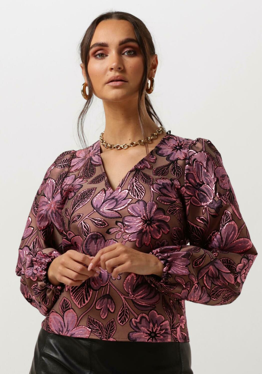 Dames Tops T shirts Outlet Tot 70 korting in de Sale Omoda