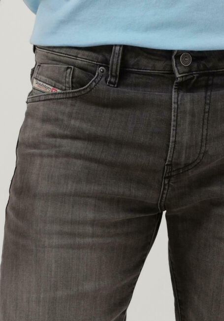 DIESEL SLIM-SHORT Jeans Gris clair - large