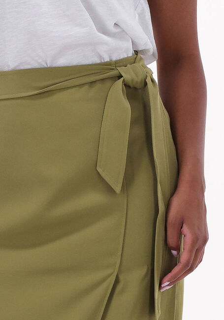 ANOTHER LABEL Jupe midi BRYN SKIRT en vert - large