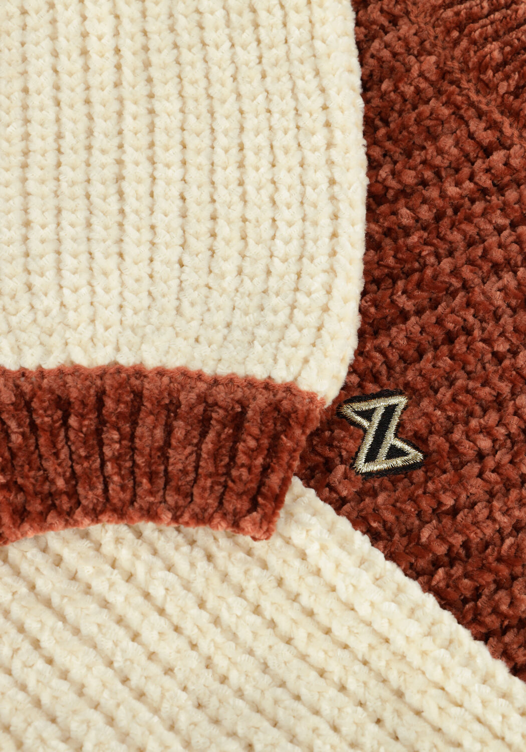 KOKO NOKO Pull Q52962 en cognac - large