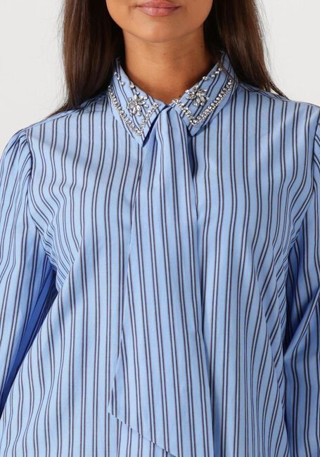 AAIKO FENNE STRASS VIS 525 Blouses en bleu - large
