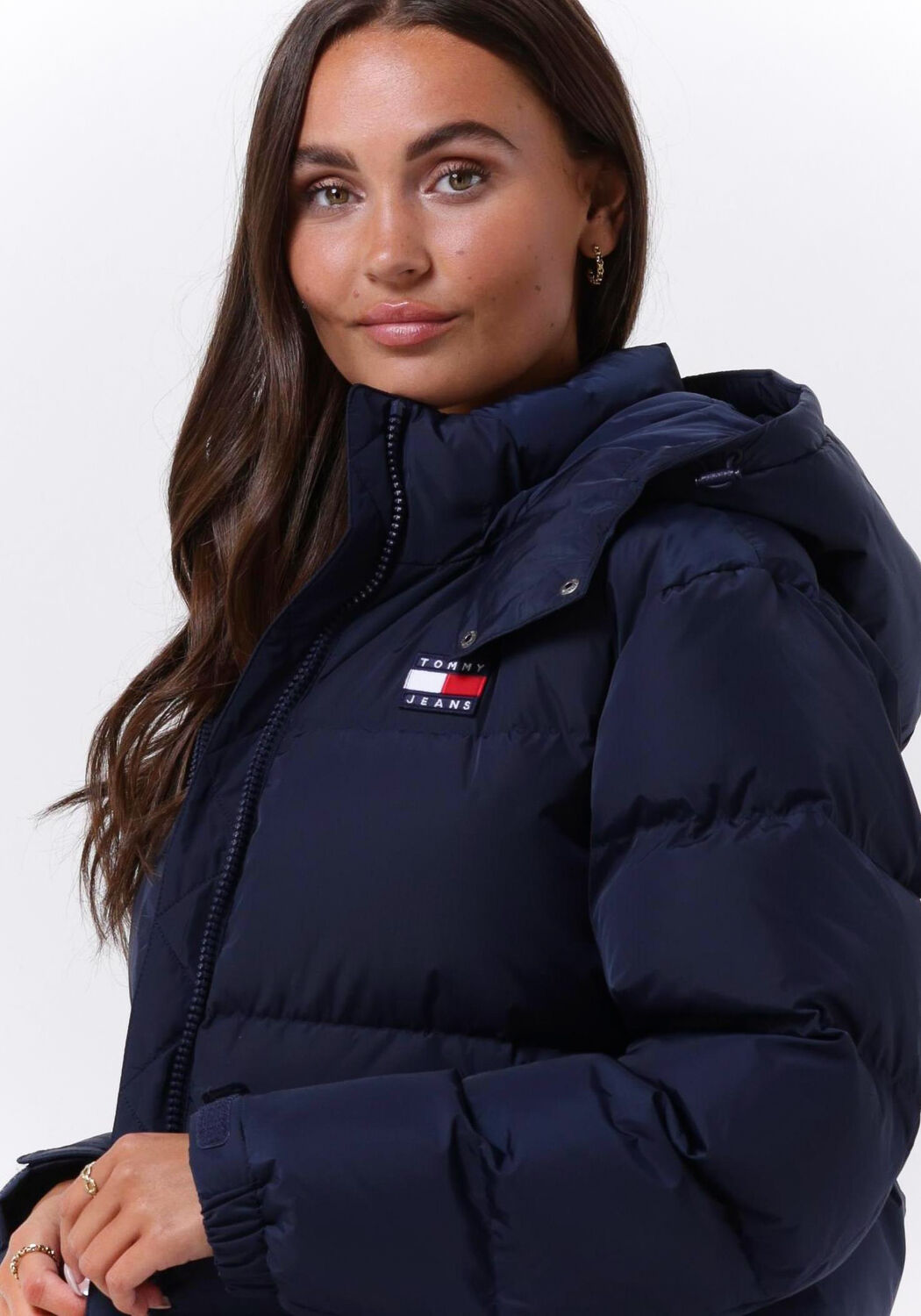 Donkerblauwe TOMMY JEANS Gewatteerde jas OUTERWEAR SHORT PUFF Omoda