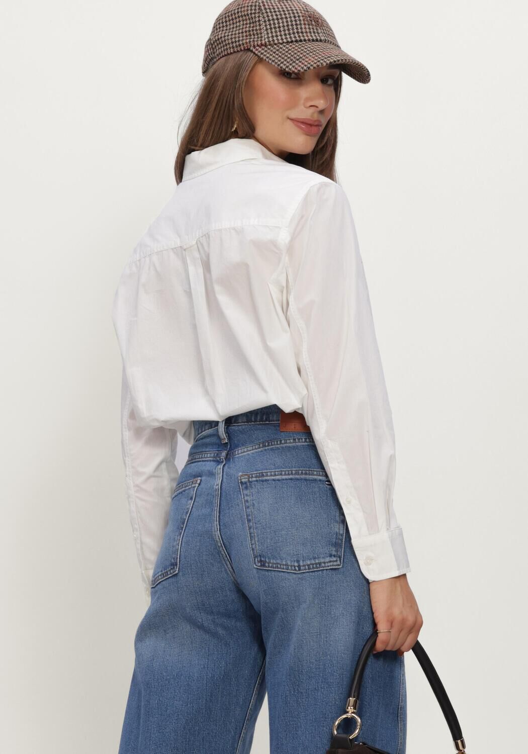 Witte TOMMY JEANS Top TJW RLX ESSENTIAL SHIRT - large