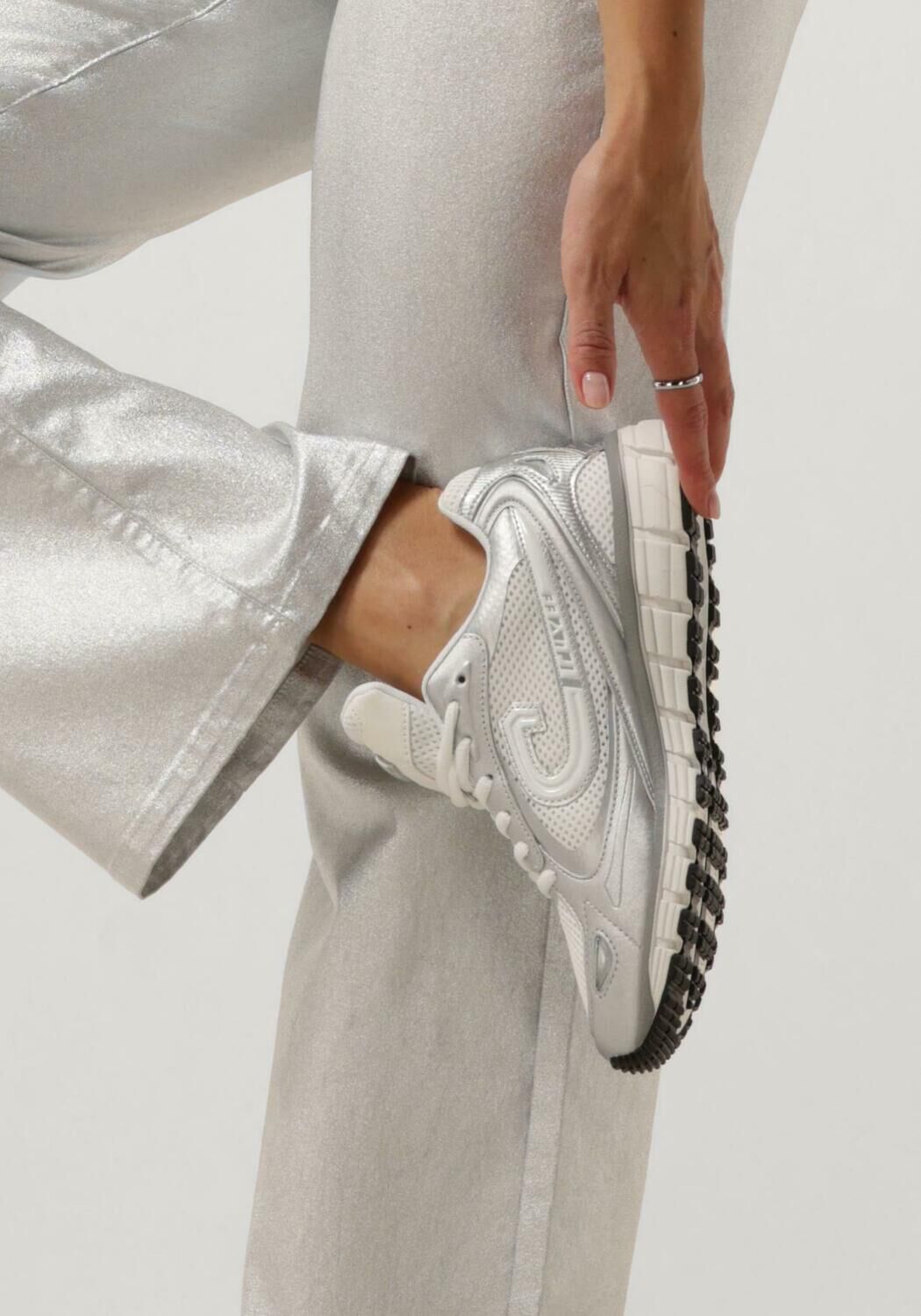 Zilveren CRUYFF Sneakers FLASH ECLECTIC - large