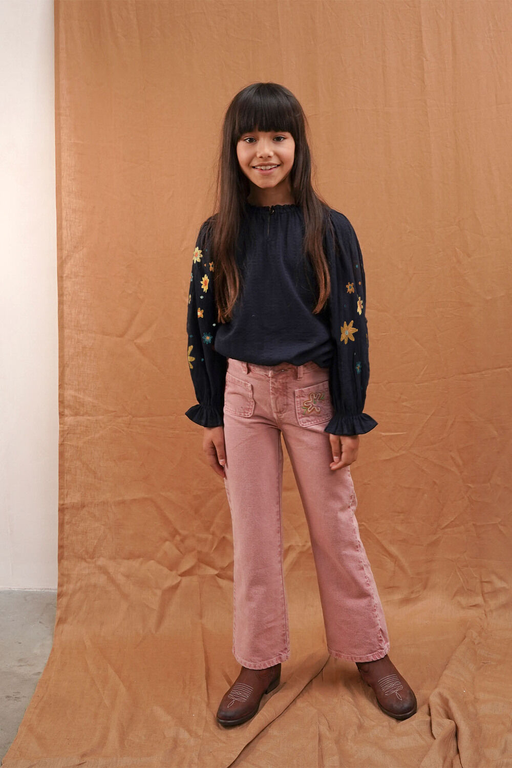 Donkerblauwe LIKE FLO  WOVEN BLOUSE WITH EMBROIDERY SLEEVES - large