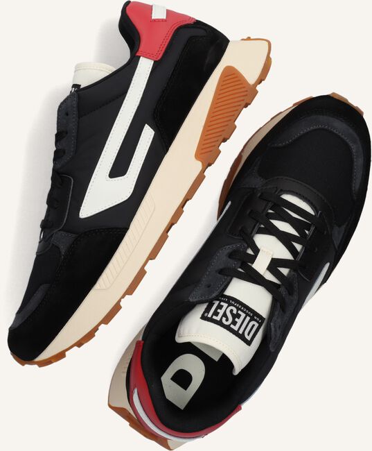 Zwarte DIESEL Sneakers S-TYCHE LL Zwarte DIESEL Sneakers S-TYCHE LL - large