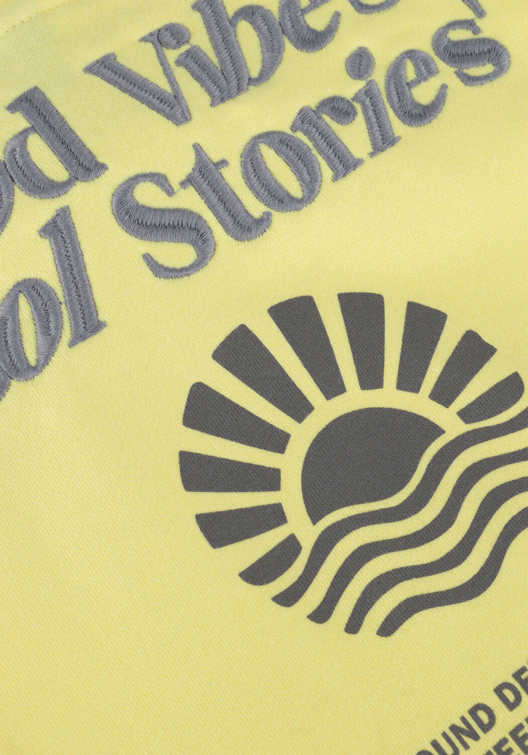 INDIAN BLUE JEANS Chandail HOODIE BACKPRINT en jaune - large