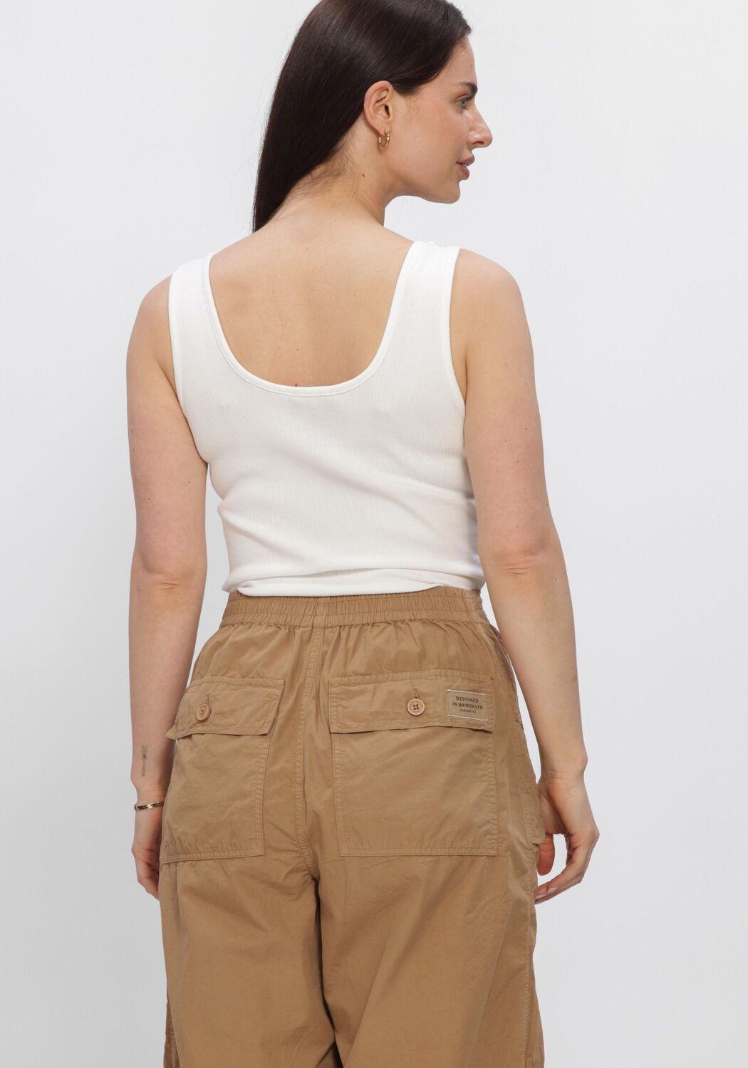 ALIX THE LABEL Haut LADIES KNITTED RIB TANKTOP en blanc - large