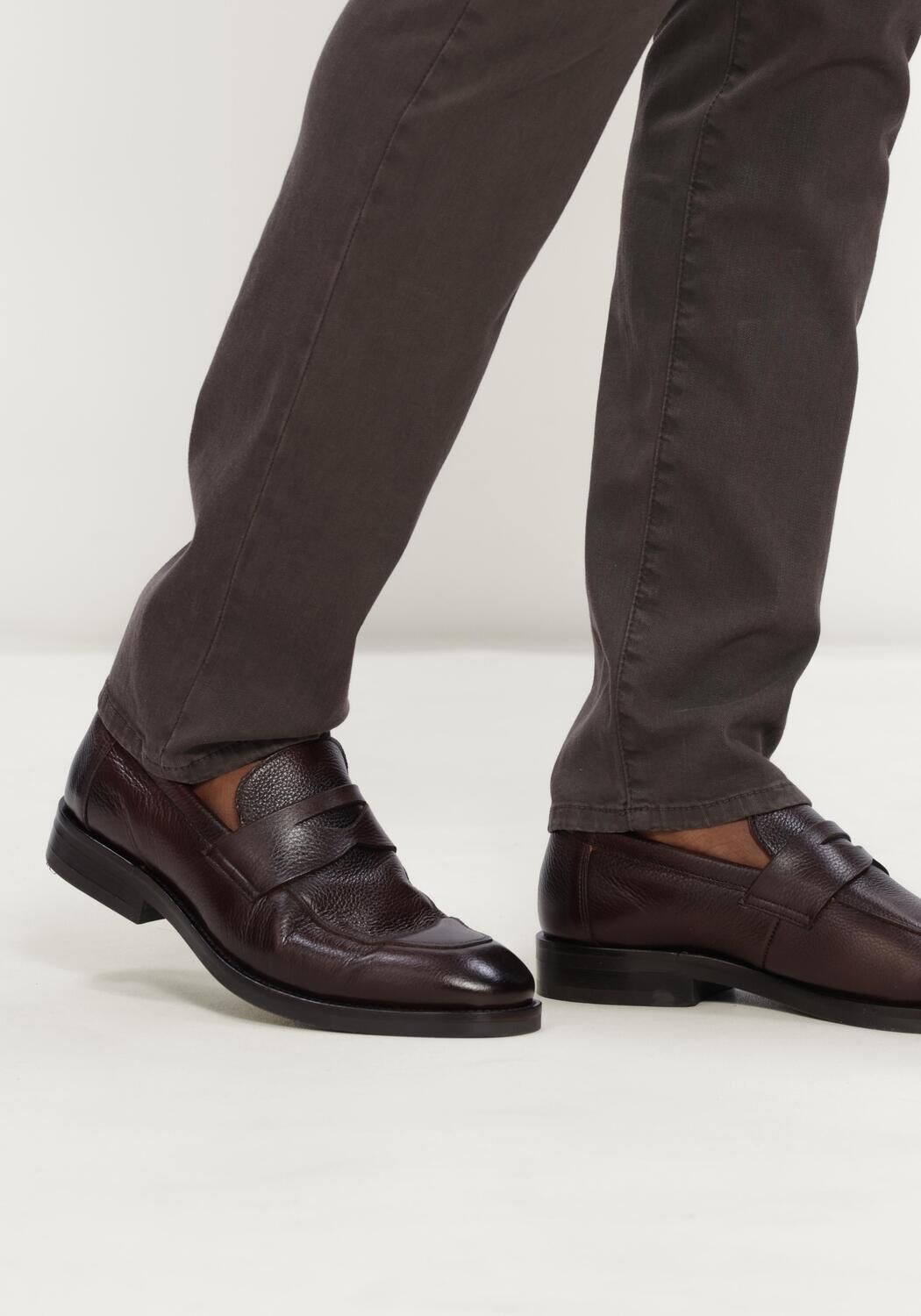 STEFANO LAURAN 56000 Chaussures &agrave; enfiler en marron - large