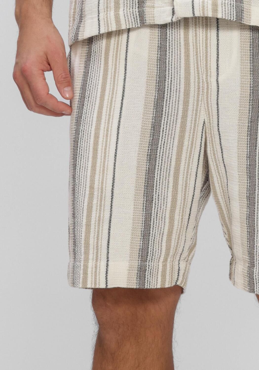 Beige SELECTED MEN Broeken/jumpsuits SLHREGCAL SHORTS - large