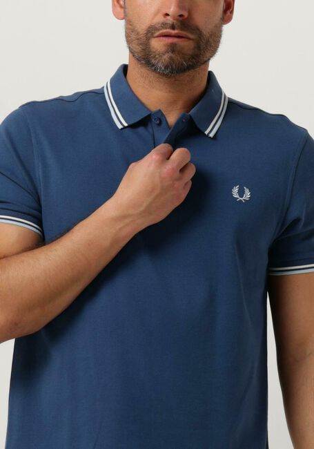 FRED PERRY Polo THE TWIN TIPPED FRED PERRY SHIRT en bleu - large