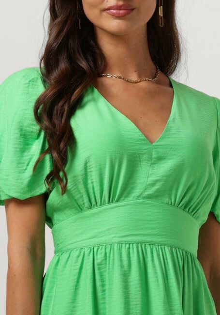 Y.A.S. Robe midi YASCLEMA SS MIDI DRESS en vert - large