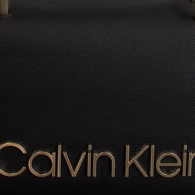 CALVIN KLEIN Sac bandoulière CK CANDY SMALL CROSSBODY en noir - large