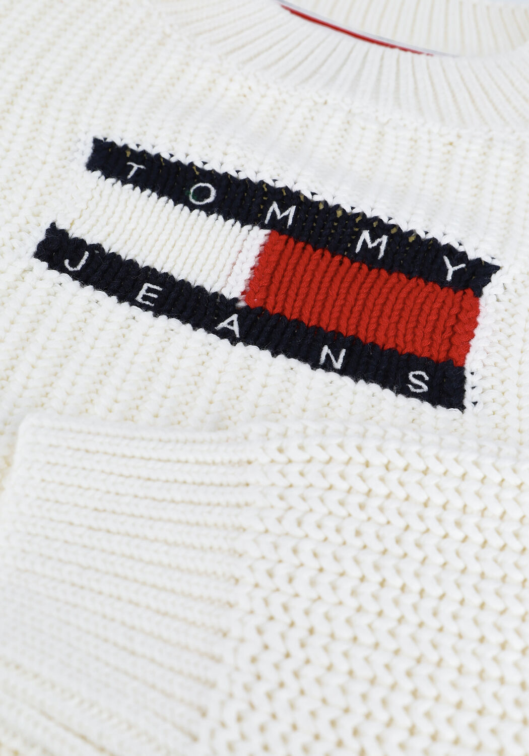 TOMMY JEANS Pull TJW CENTER FLAG SWEATER en blanc - large