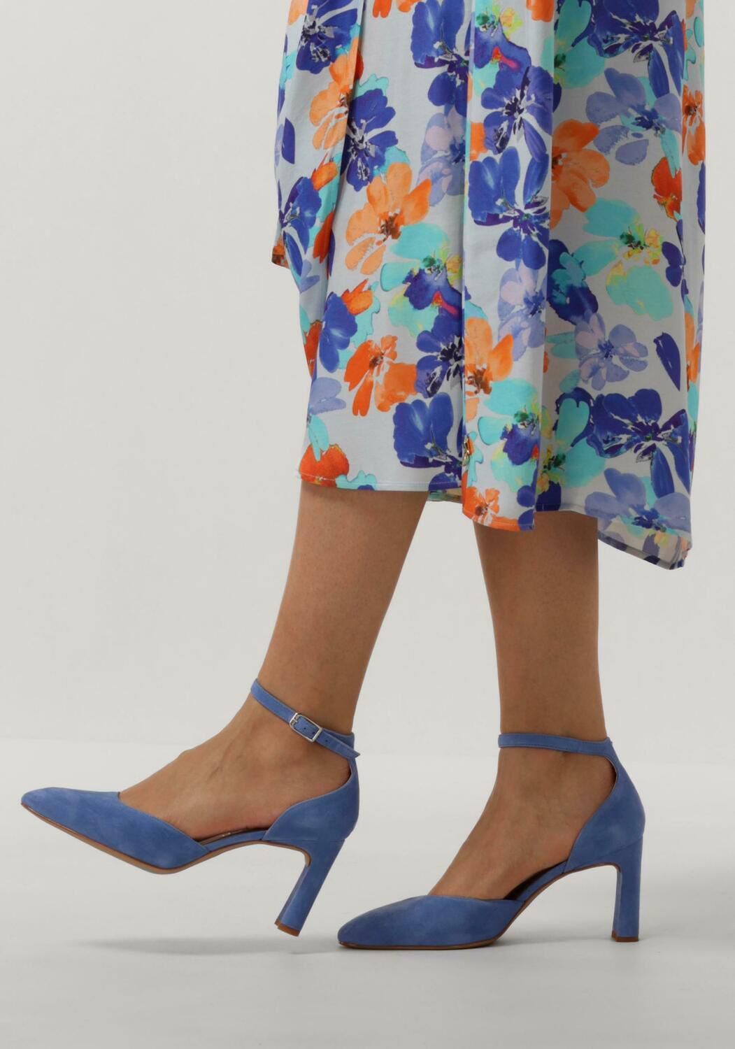 UNISA Escarpins WARREN en bleu - large