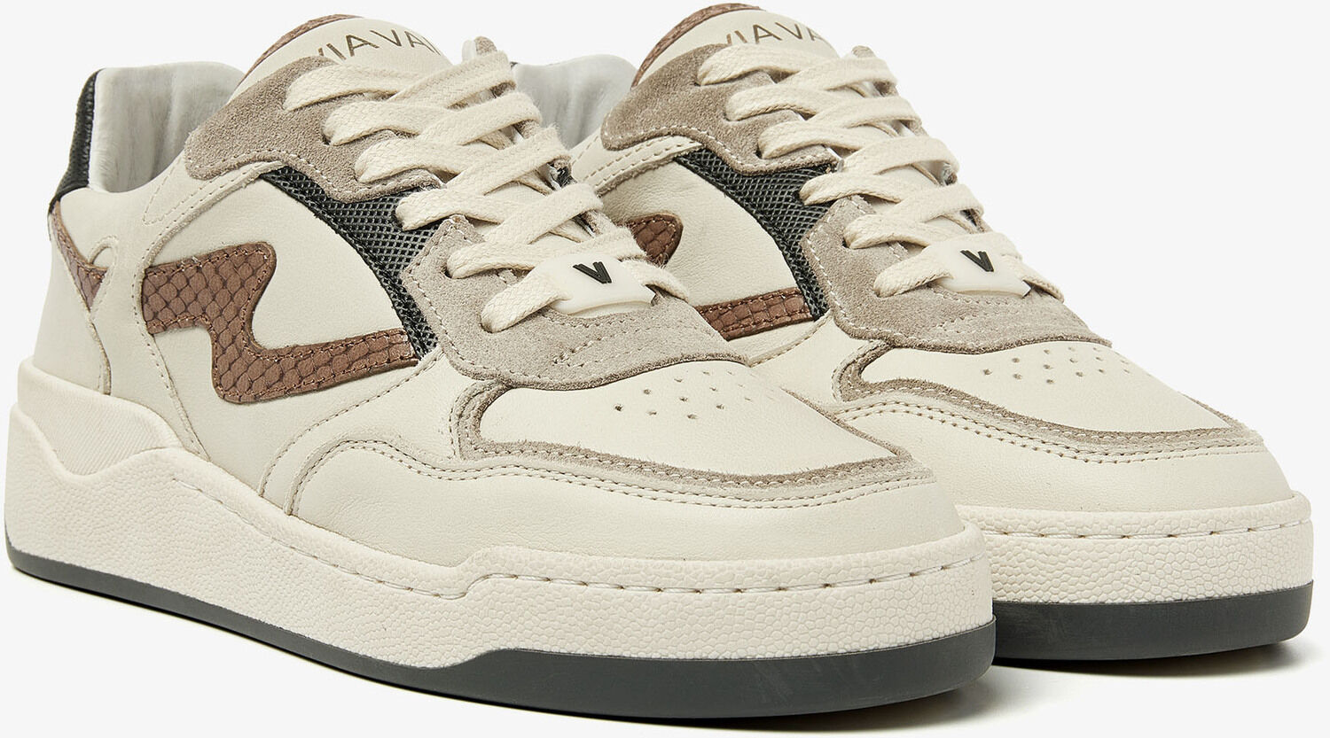 VIA VAI Baskets basses SAM LEVI en blanc - large