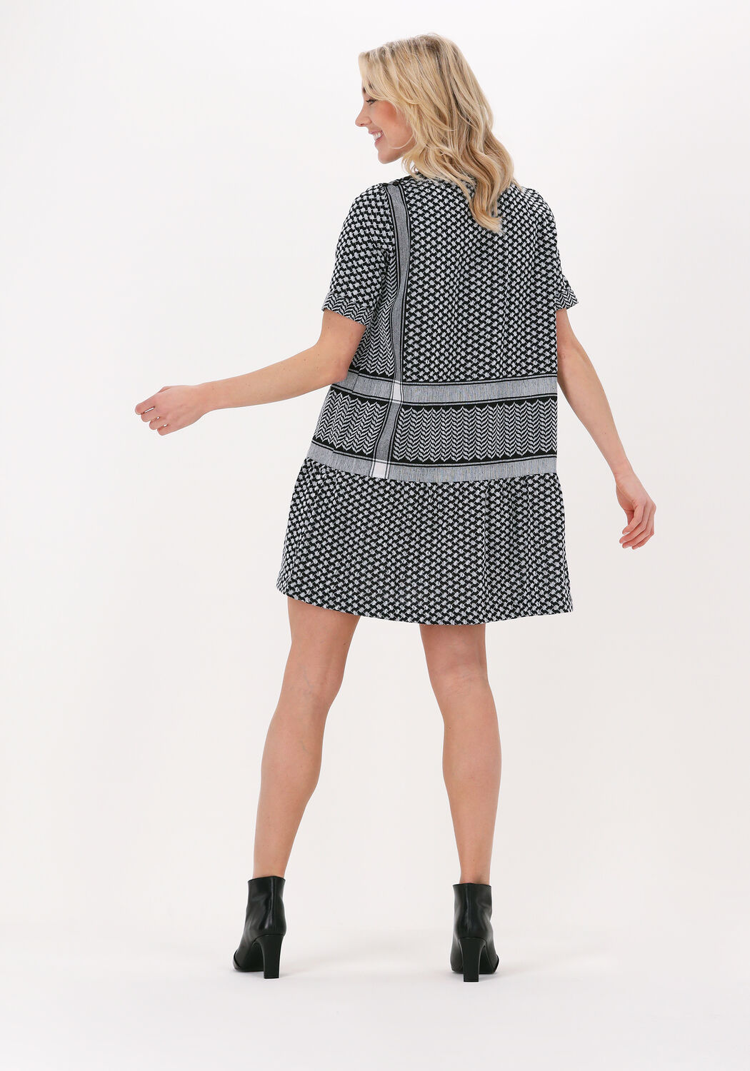 Zwarte ROUGH STUDIOS Mini jurk TARA DRESS Omoda