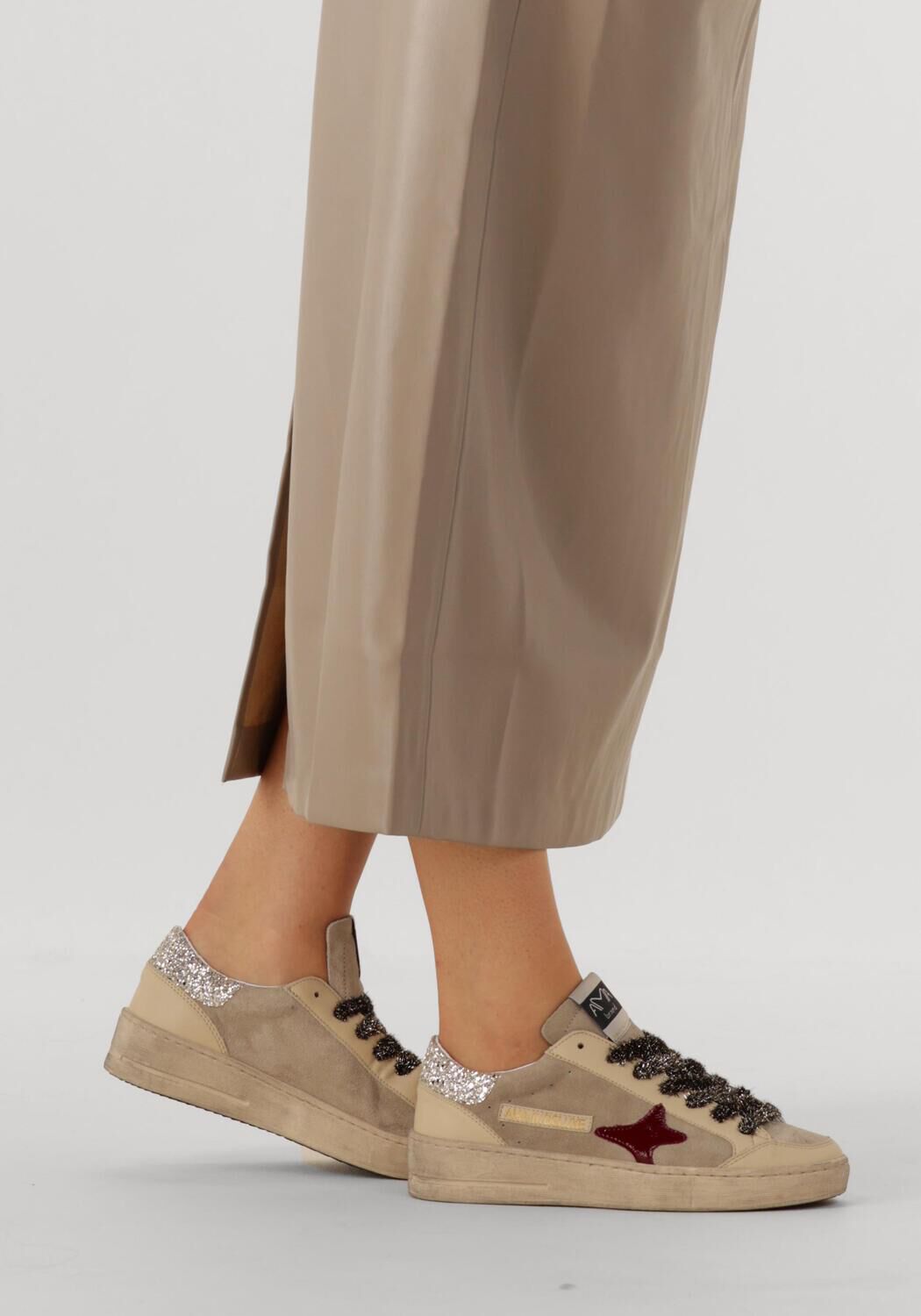 Beige AMA BRAND DELUXE Sneakers SLAM - large