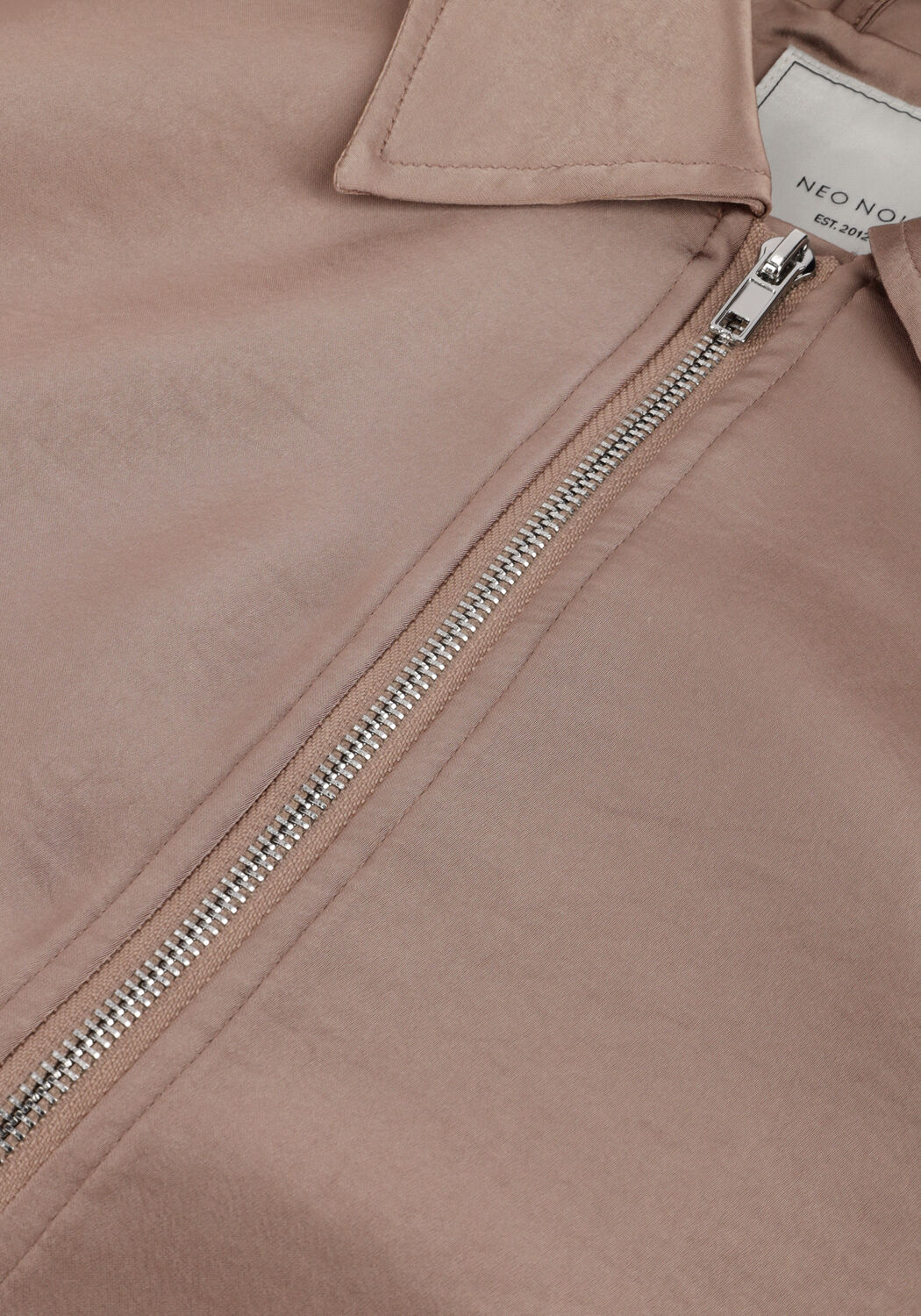 NEO NOIR DENIELLE HEAVY SATEEN JACKET Vestes en taupe - large