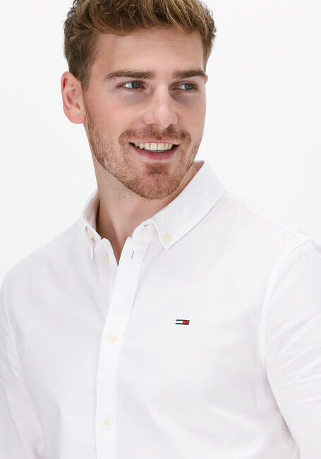 TOMMY JEANS Chemise décontracté TJM SLIM STRETCH OXFORD SHIRT en blanc - large