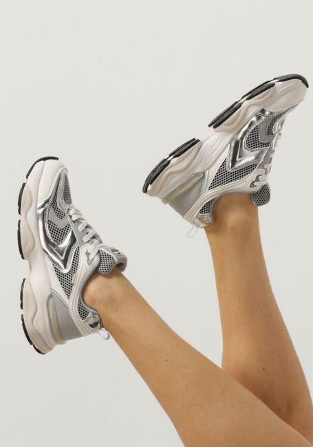 MEXX Baskets basses NORAH en gris - large