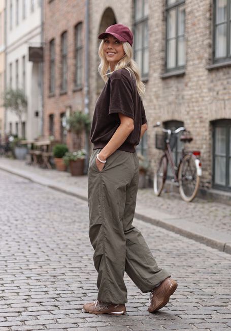 BY-BAR Haut NUKI SLUB TOP en marron - large