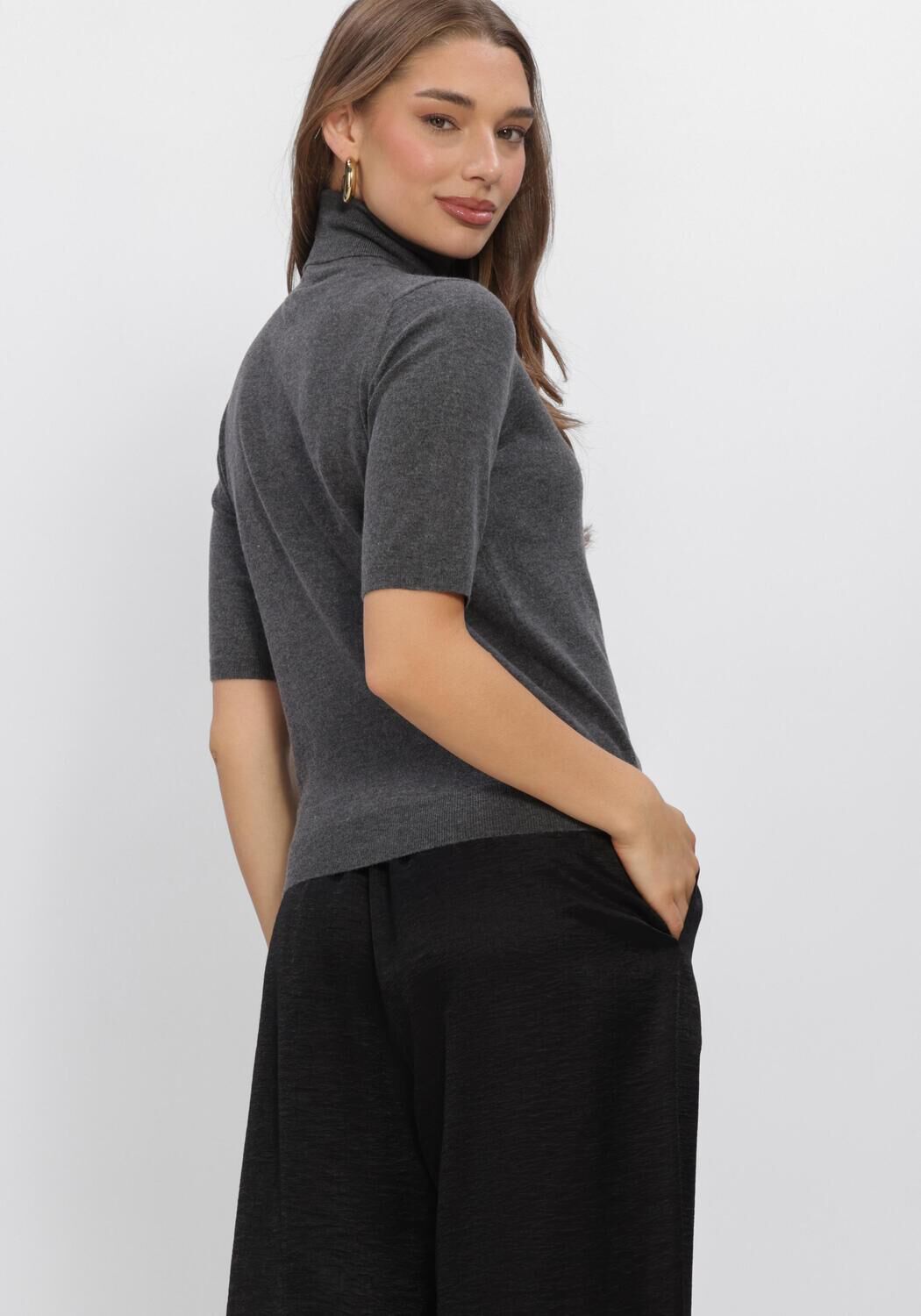 BOII STUDIOS Haut AKSA T-NECK KNIT Gris fonc&eacute; - large