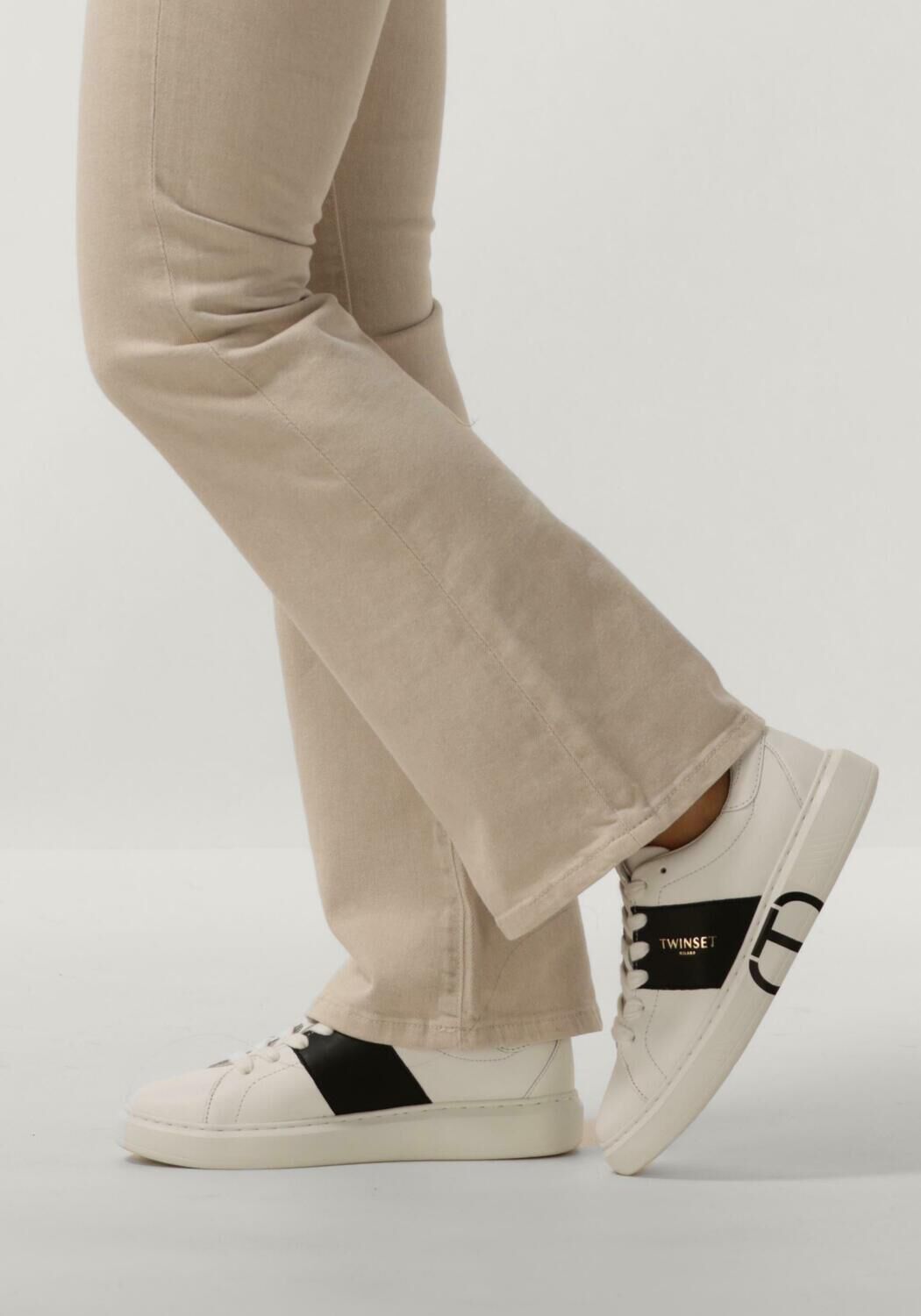 TWINSET MILANO Baskets basses 241TCP010 en blanc - large