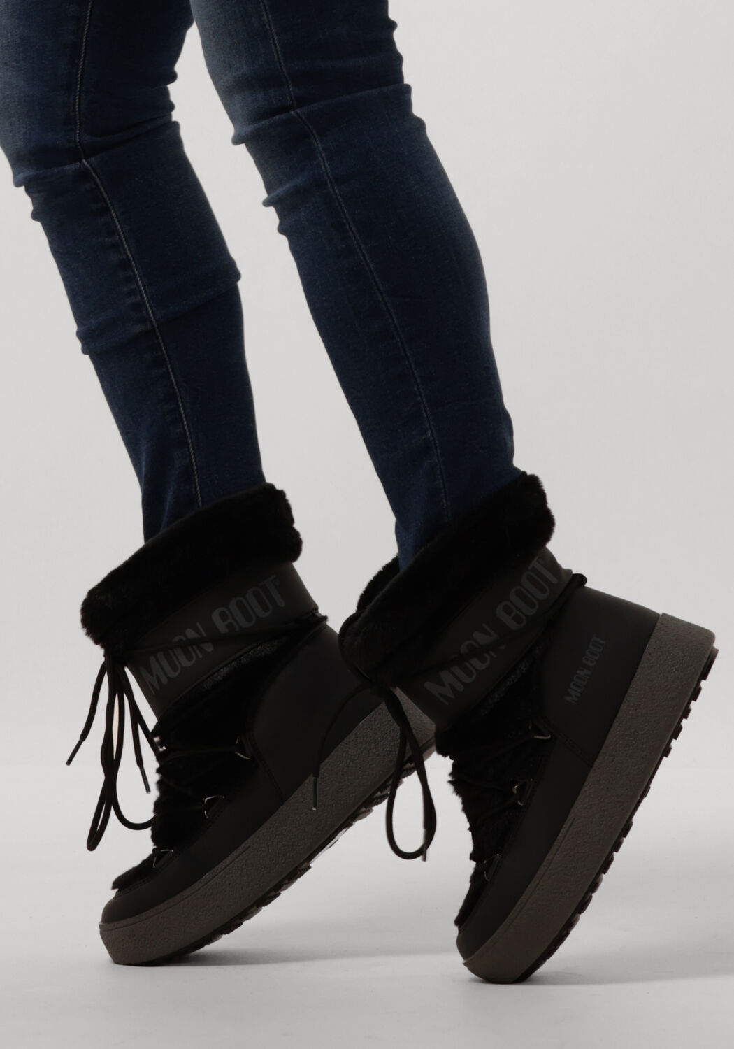 MOON BOOT Snowboots LTRACK FAUX FUR en noir - large