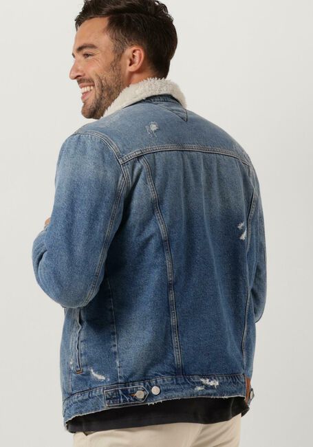 TOMMY JEANS Veste en jean TEDDY TRUCKER JACKET en bleu - large