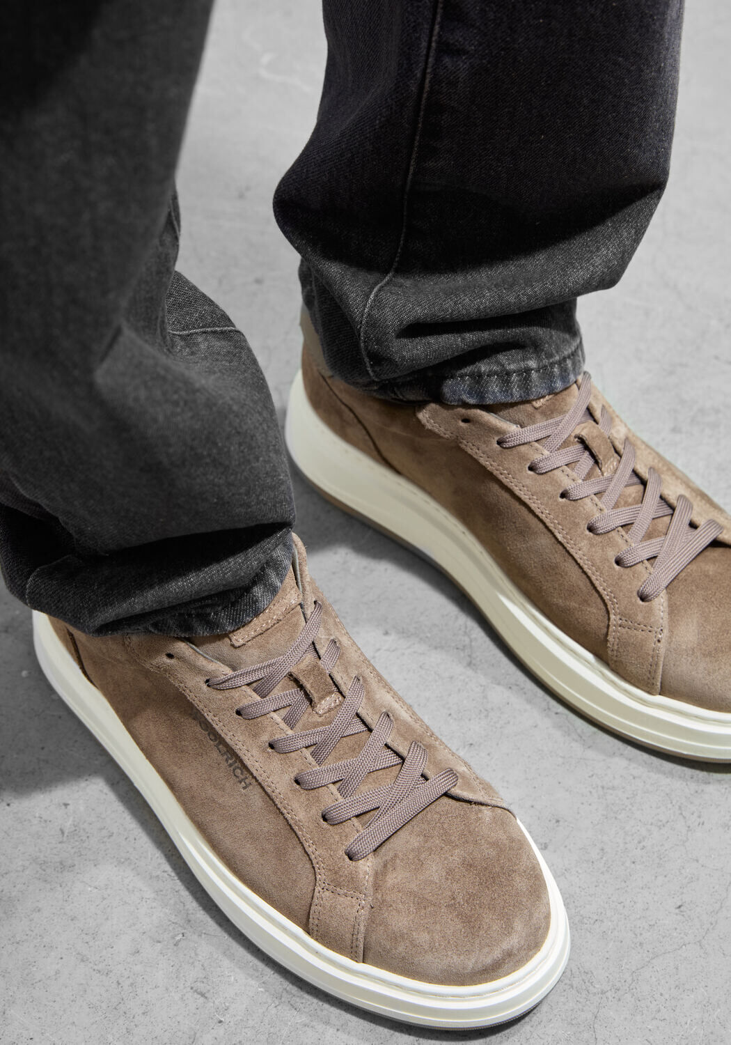 WOOLRICH Baskets basses ARROW COURT MAN en taupe - large