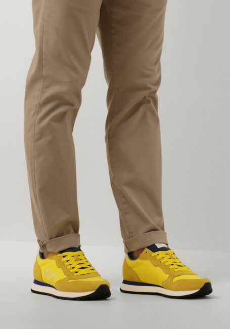 SUN68 Baskets basses TOM SOLID NYLON MEN en jaune - large