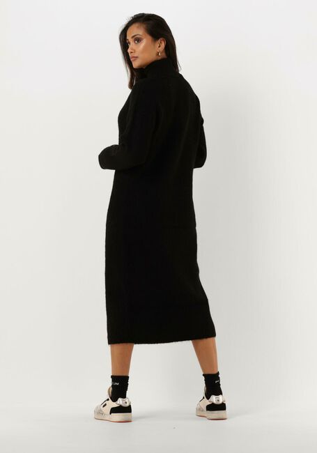 SELECTED FEMME Robe midi SLFMALINE LS KNIT DRESSHIGH NECK en noir - large