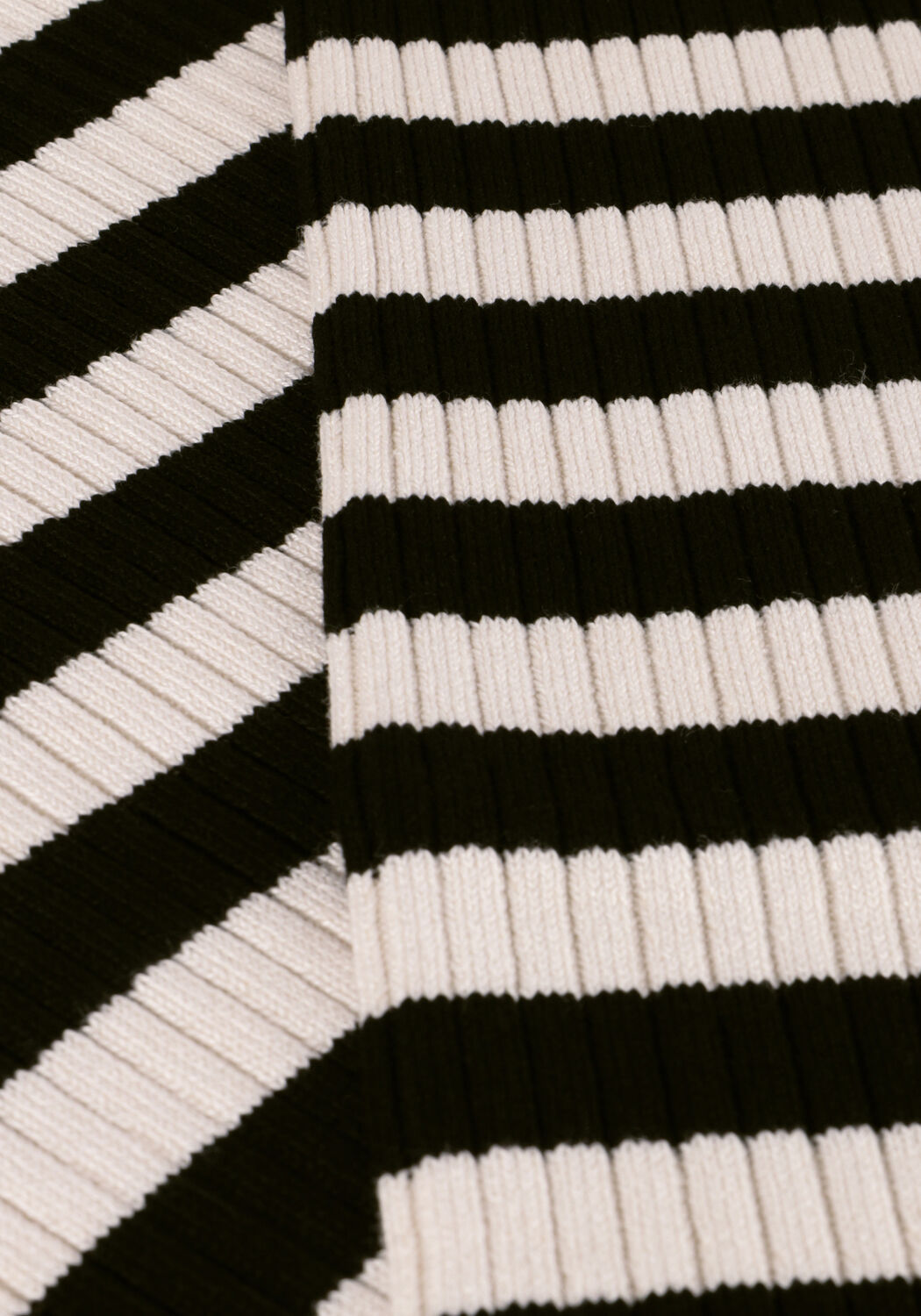 Zwarte OBJECT Tops & T-shirts OBJNICIA L/S O-NECK KNIT PULLOVER - large