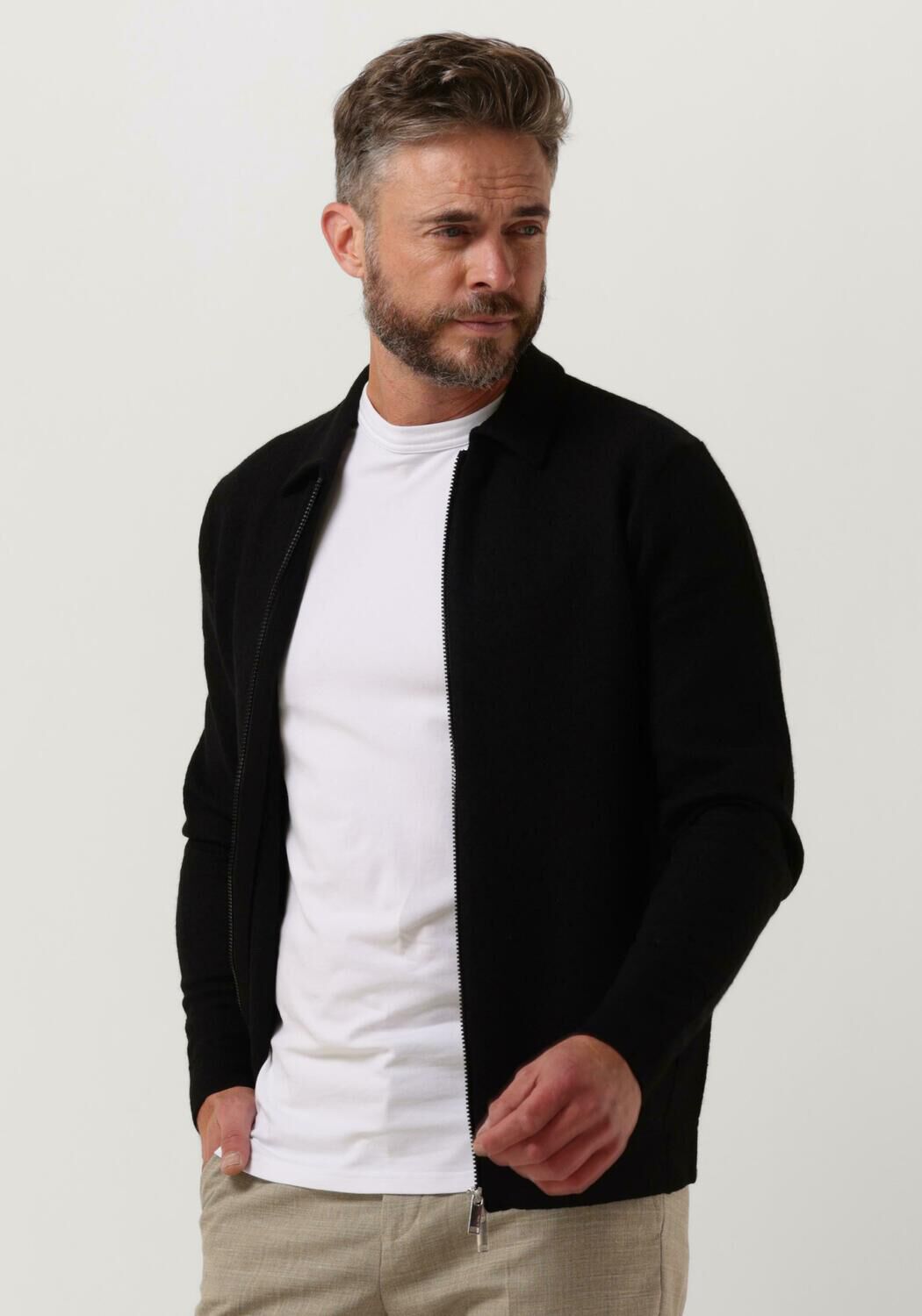 SELECTED HOMME Gilet BELO LS KNIT ZIP CARDIGAN en noir Omoda