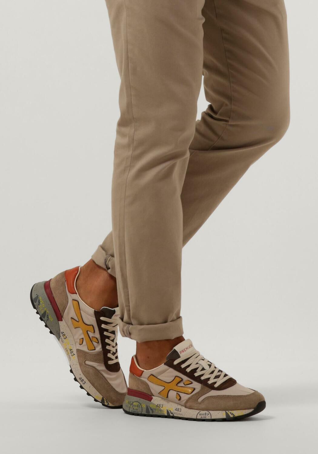 PREMIATA MICK Baskets basses en beige Omoda