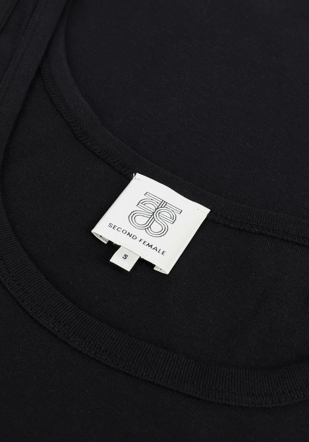 SECOND FEMALE Haut AMBRA TANKTOP en noir - large