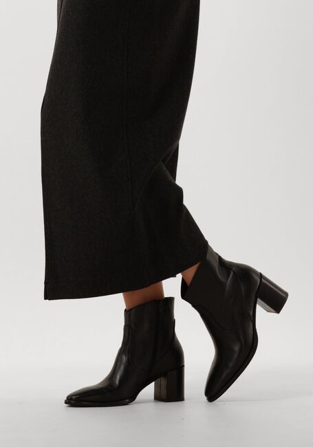BLASZ 102 Bottines en noir - large